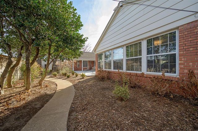 3325 NW 61st Street, Oklahoma City, OK 73112