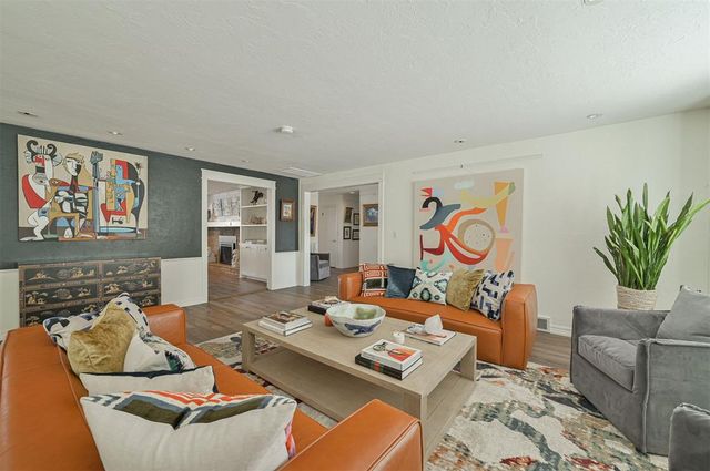 3325 NW 61st Street, Oklahoma City, OK 73112