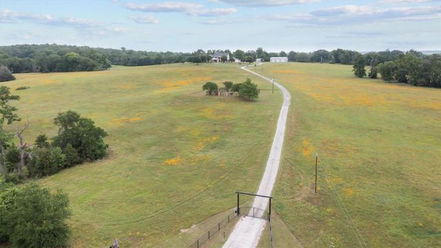 17655 Fm 832, Buffalo, TX 75831