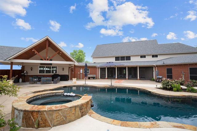 17655 Fm 832, Buffalo, TX 75831