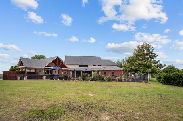 17655 Fm 832, Buffalo, TX 75831