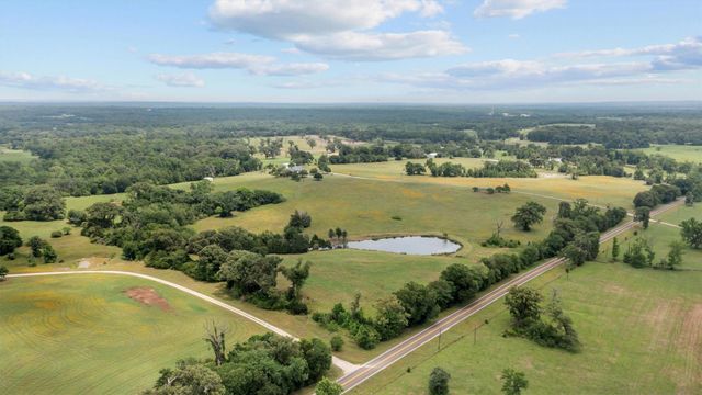 17655 Fm 832, Buffalo, TX 75831