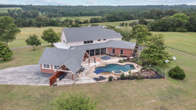 17655 Fm 832, Buffalo, TX 75831