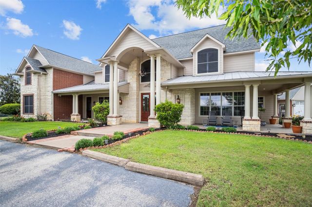17655 Fm 832, Buffalo, TX 75831