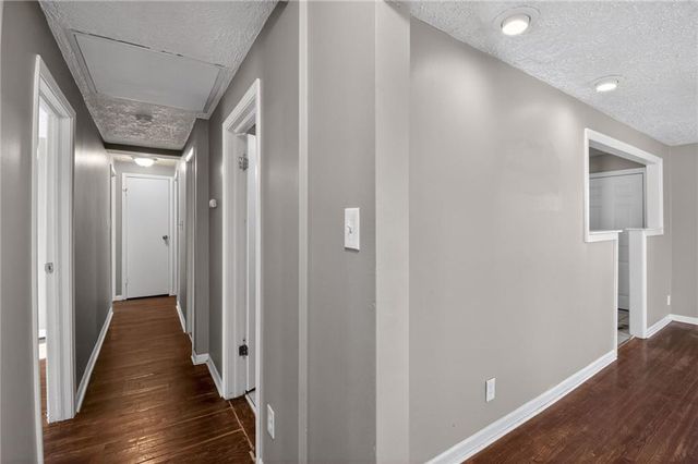 822 N Crysler Avenue, Independence, MO 64050