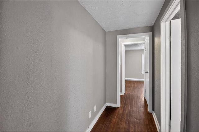 822 N Crysler Avenue, Independence, MO 64050