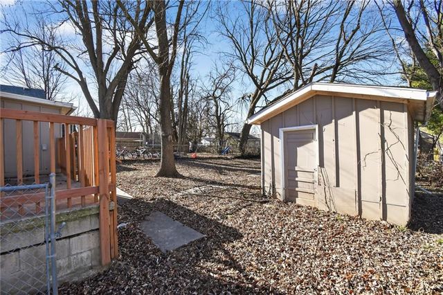 822 N Crysler Avenue, Independence, MO 64050