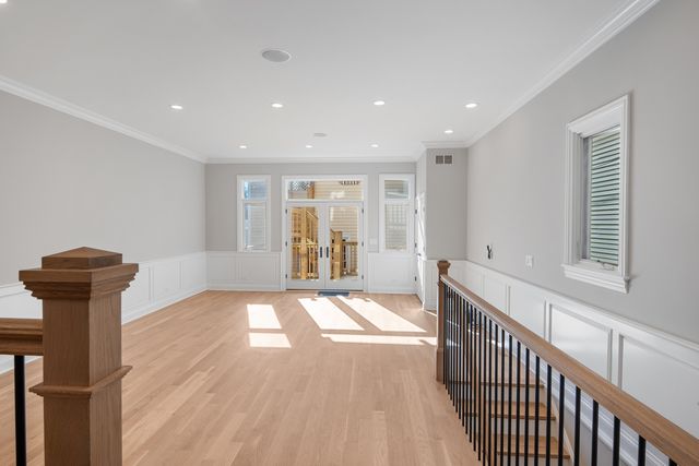 5054 N Claremont Avenue, Chicago, IL 60625