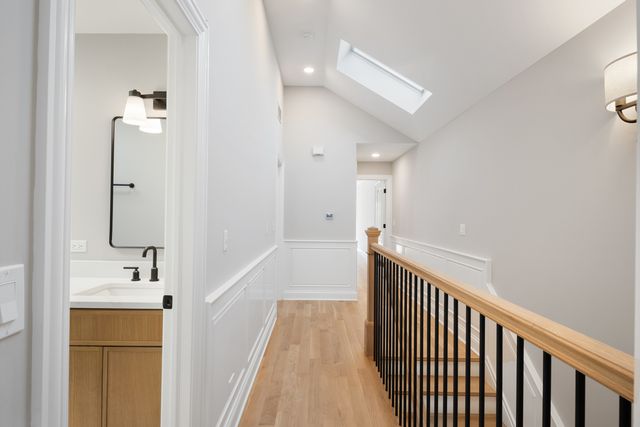 5054 N Claremont Avenue, Chicago, IL 60625