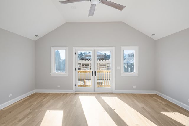 5054 N Claremont Avenue, Chicago, IL 60625