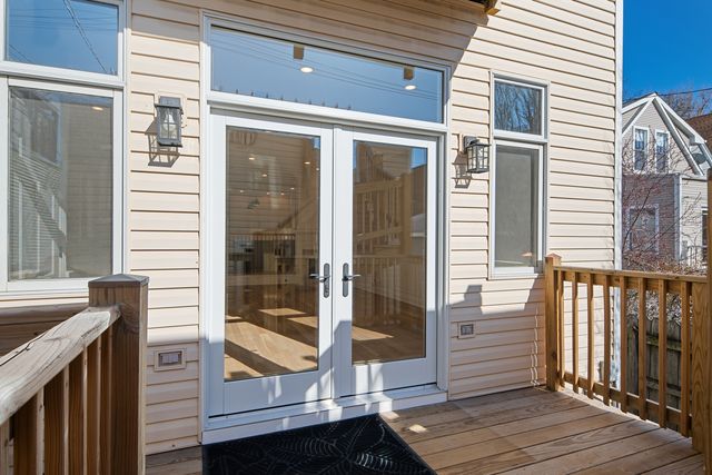 5054 N Claremont Avenue, Chicago, IL 60625