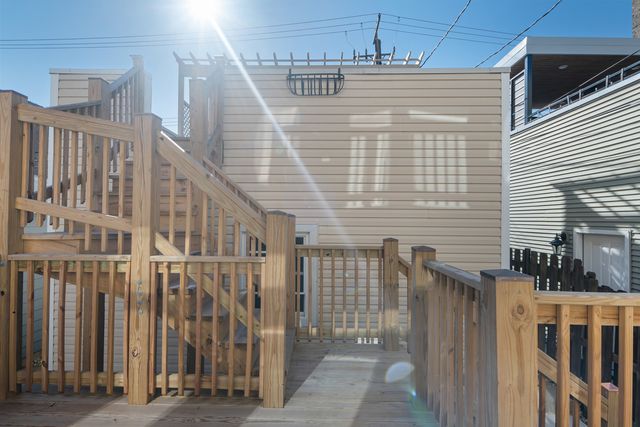 5054 N Claremont Avenue, Chicago, IL 60625