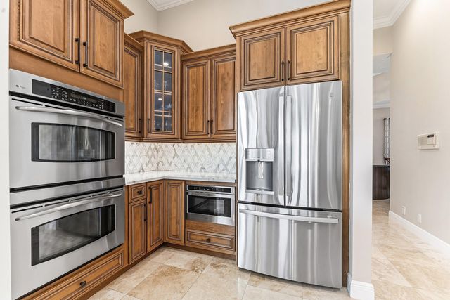 8880 S Kendale Circle, Lake Worth, FL 33467