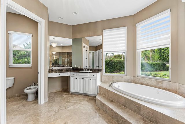 8880 S Kendale Circle, Lake Worth, FL 33467