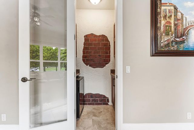 8880 S Kendale Circle, Lake Worth, FL 33467