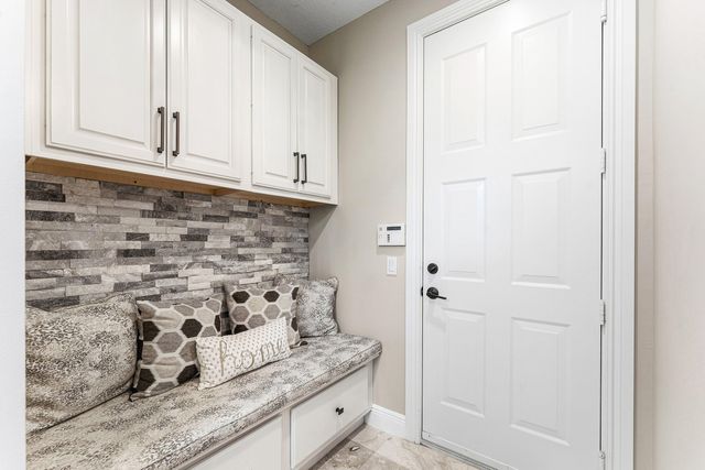 8880 S Kendale Circle, Lake Worth, FL 33467