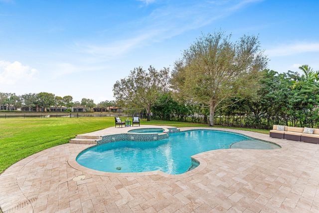 8880 S Kendale Circle, Lake Worth, FL 33467