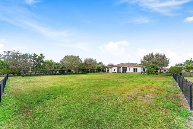 8880 S Kendale Circle, Lake Worth, FL 33467