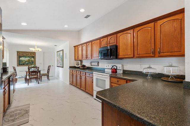 9498 SE 174TH LOOP, Summerfield, FL 34491
