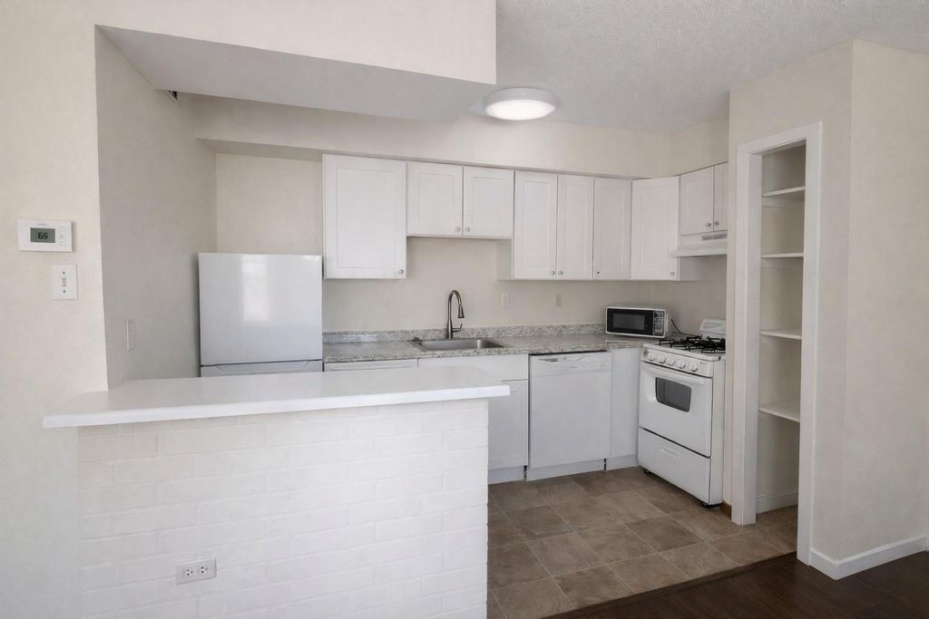 1328 Bomar Street 15, Houston, TX 77006