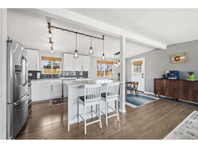 323 E Briarwood Dr, Centennial, CO 80122