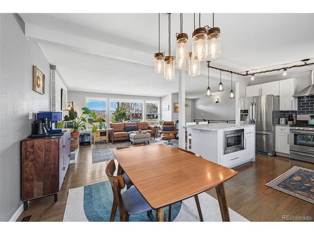 323 E Briarwood Dr, Centennial, CO 80122