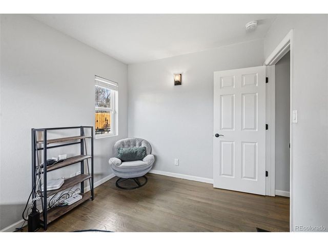 323 E Briarwood Dr, Centennial, CO 80122