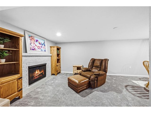 323 E Briarwood Dr, Centennial, CO 80122