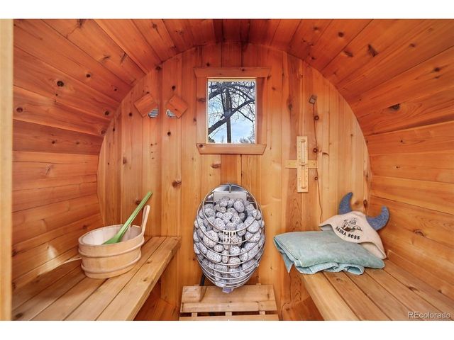 323 E Briarwood Dr, Centennial, CO 80122