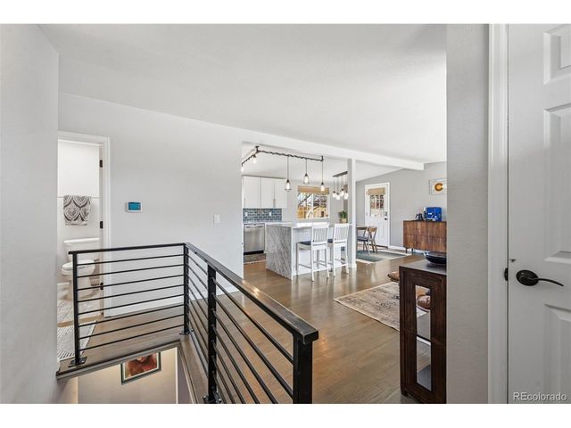 323 E Briarwood Dr, Centennial, CO 80122