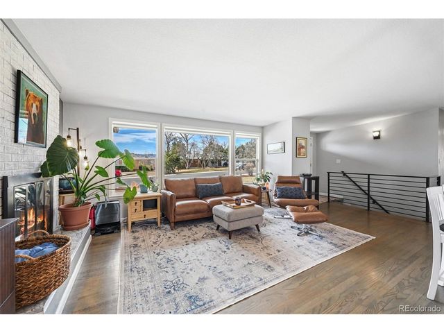 323 E Briarwood Dr, Centennial, CO 80122