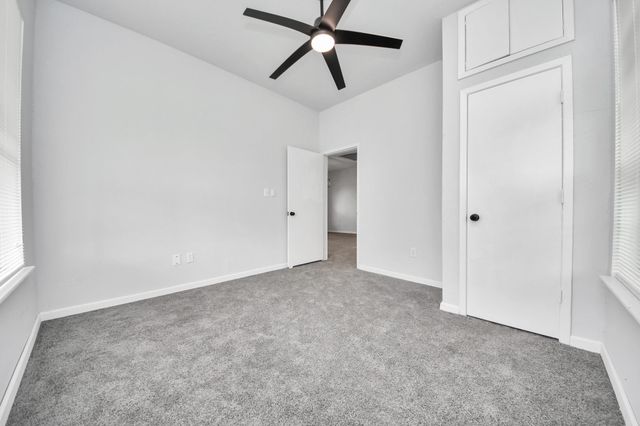 114 N Holmes Street, La Porte, TX 77571