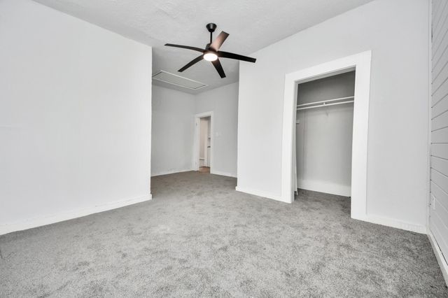 114 N Holmes Street, La Porte, TX 77571