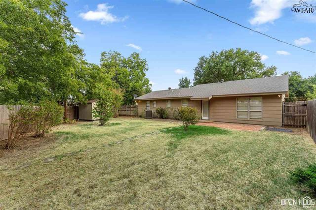 4102 STEARNS AVENUE, Wichita Falls, TX 76308