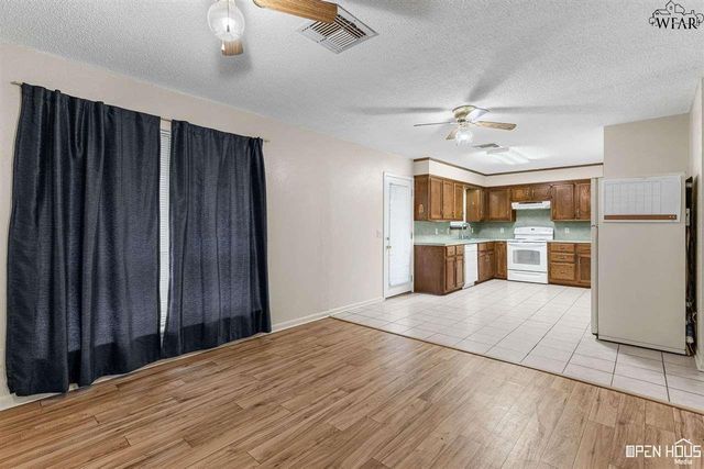 4102 STEARNS AVENUE, Wichita Falls, TX 76308