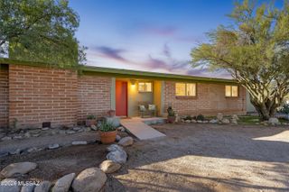 7140 N Edgewood Place, Tucson, AZ 85704