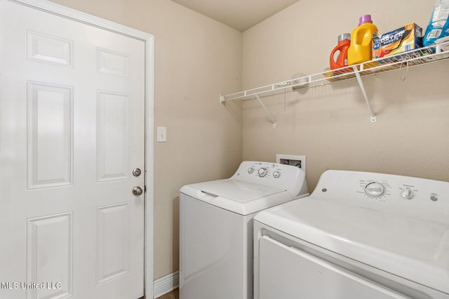 10538 Roundhill Drive, Gulfport, MS 39503