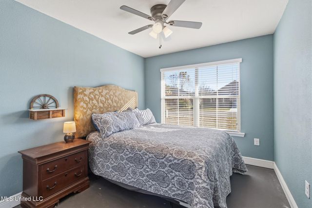 10538 Roundhill Drive, Gulfport, MS 39503