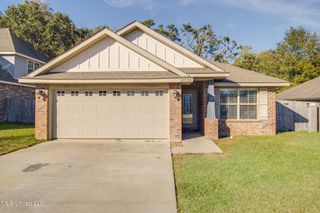 10538 Roundhill Drive, Gulfport, MS 39503