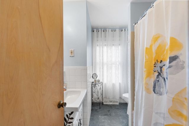 20 Great Woods Rd, Lynn, MA 01904