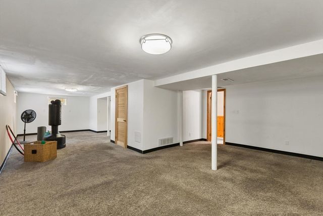 20 Great Woods Rd, Lynn, MA 01904