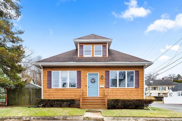 20 Great Woods Rd, Lynn, MA 01904