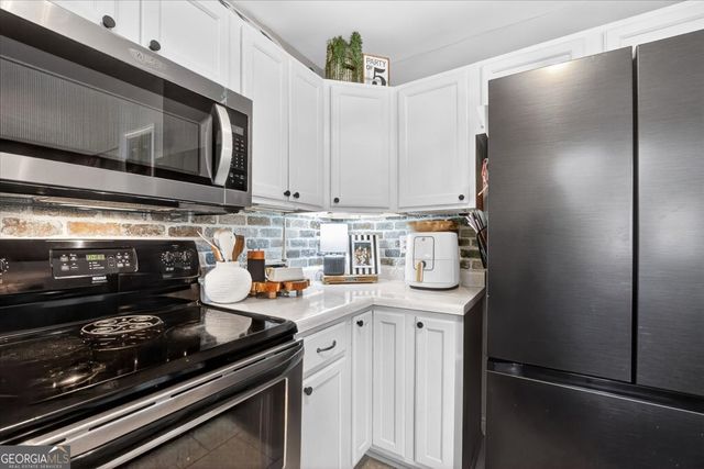 166 Howard Court, Gray, GA 31032