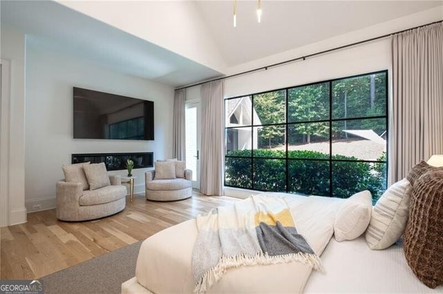 1191 W Conway Drive, Atlanta, GA 30327