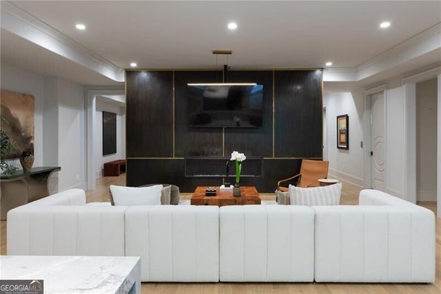 1191 W Conway Drive, Atlanta, GA 30327