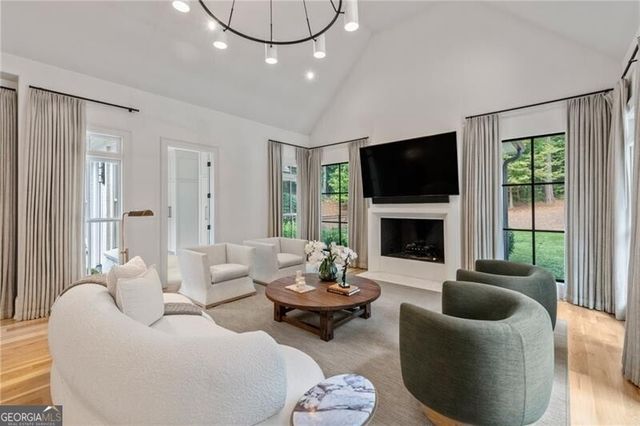 1191 W Conway Drive, Atlanta, GA 30327