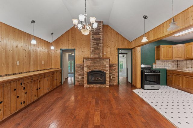 16548 New York House Rd, Brownsville, CA 95919