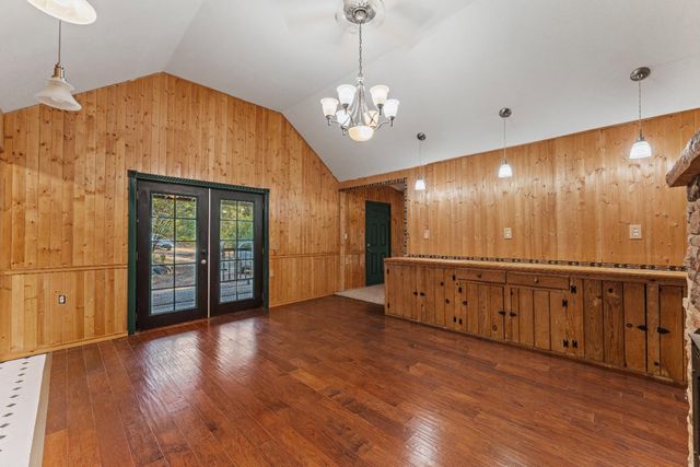 16548 New York House Rd, Brownsville, CA 95919