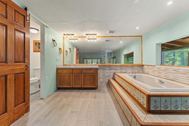 16548 New York House Rd, Brownsville, CA 95919