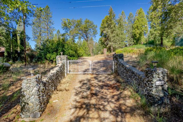 16548 New York House Rd, Brownsville, CA 95919